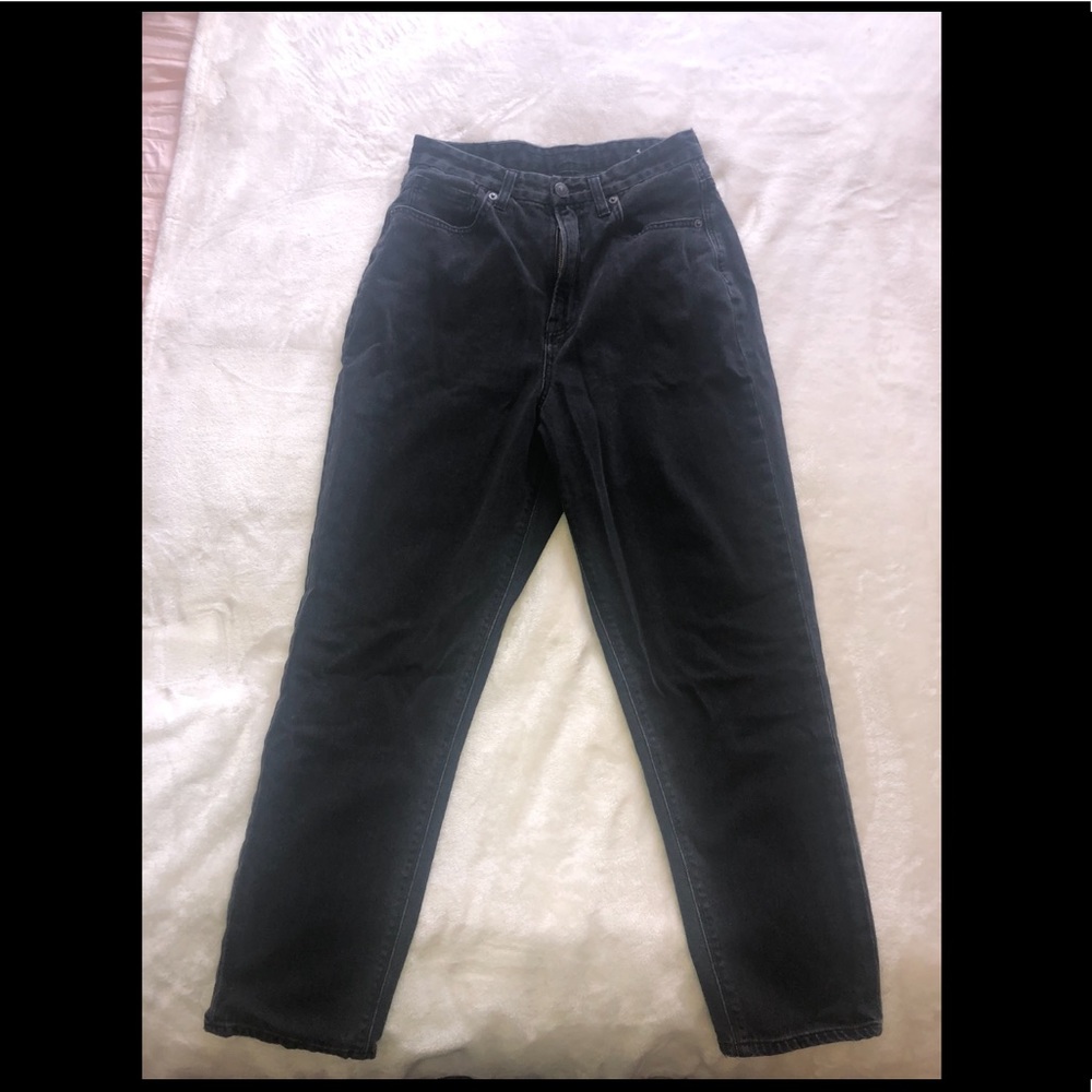 American Eagle Curvy Mom Jeans (Rocker Black)